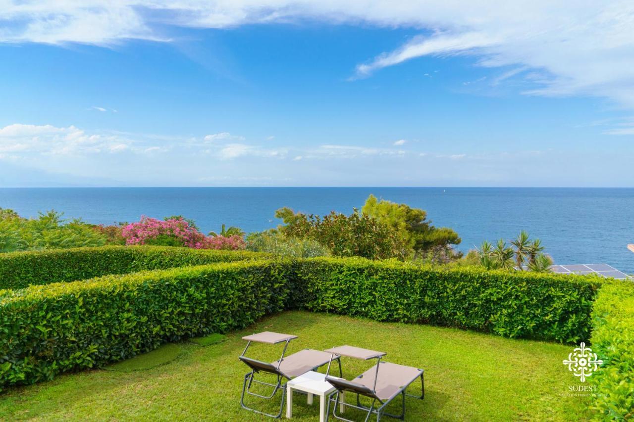 Villa Vittoria - Waterfront House Augusta Kültér fotó
