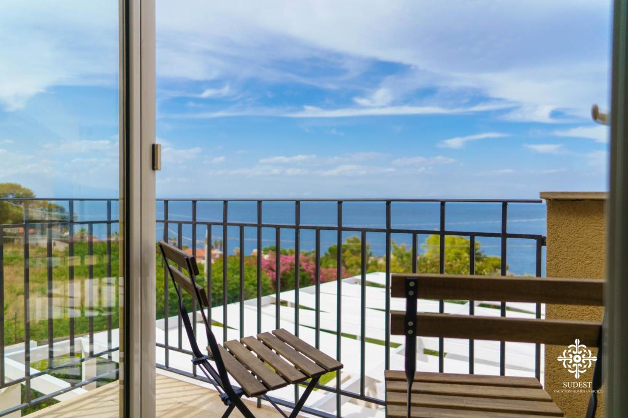 Villa Vittoria - Waterfront House Augusta Kültér fotó