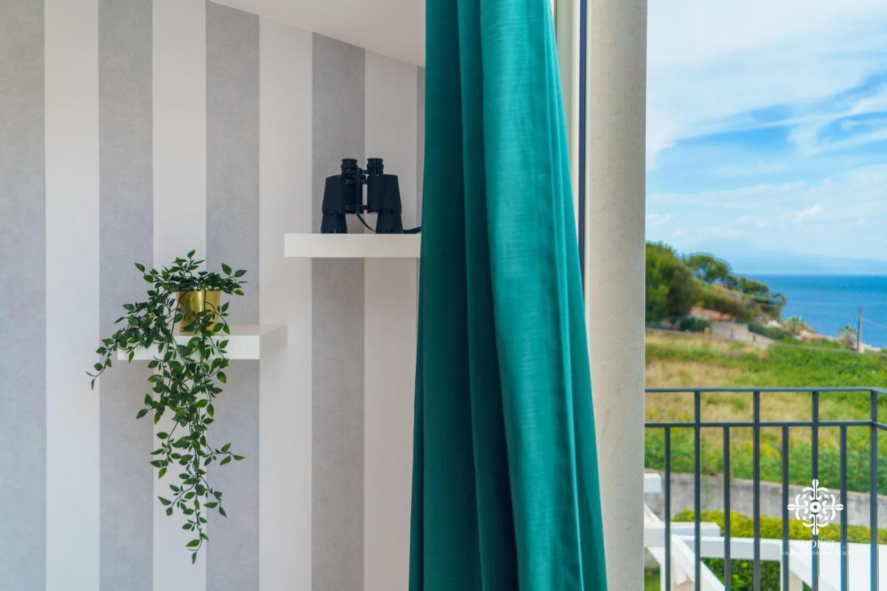 Villa Vittoria - Waterfront House Augusta Kültér fotó