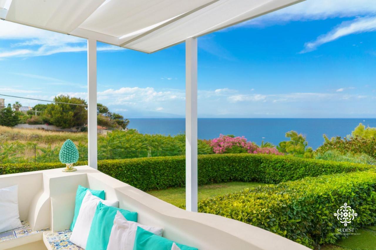 Villa Vittoria - Waterfront House Augusta Kültér fotó